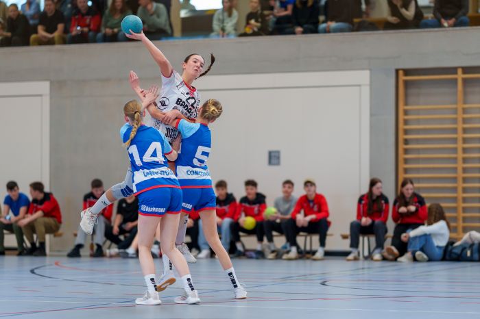 120655_IHV-Final4_SG_Stans-Altdorf_FU16_E-I_SG_Handball_Emmen_FU16_E-I-423